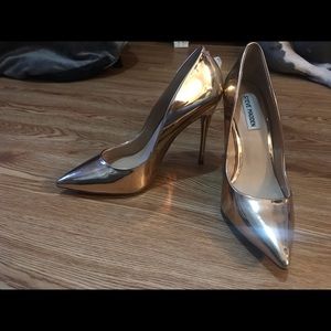 Steve Madden gold/rose gold heels size 8.5